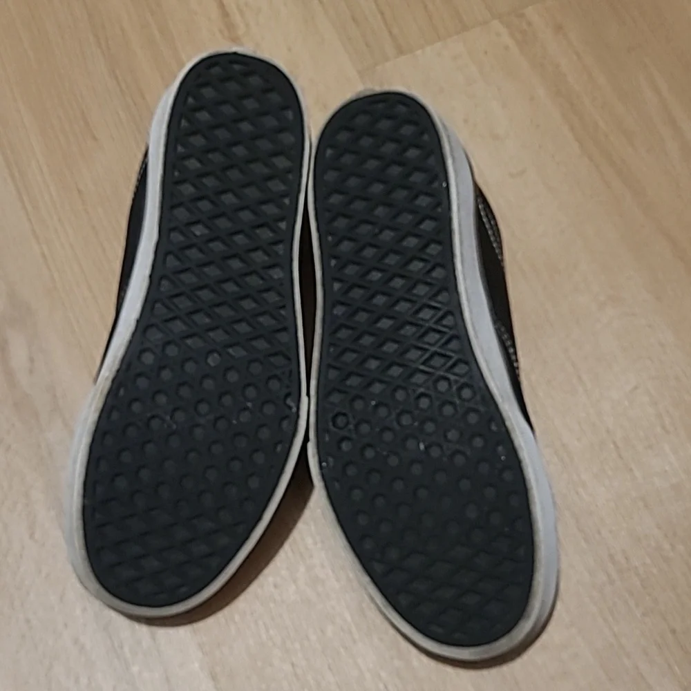 Vans x Karl Lagerfeld Old Skool Laceless Leather Platform Sneakers - Picture 6 of 8